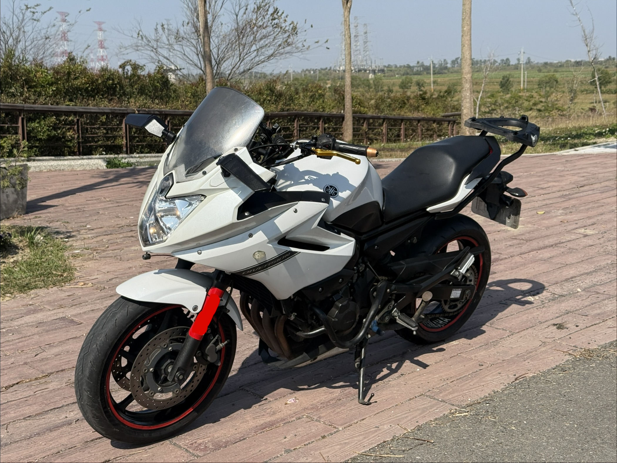 YAMAHA XJ6 DiversionWebike-摩托車市