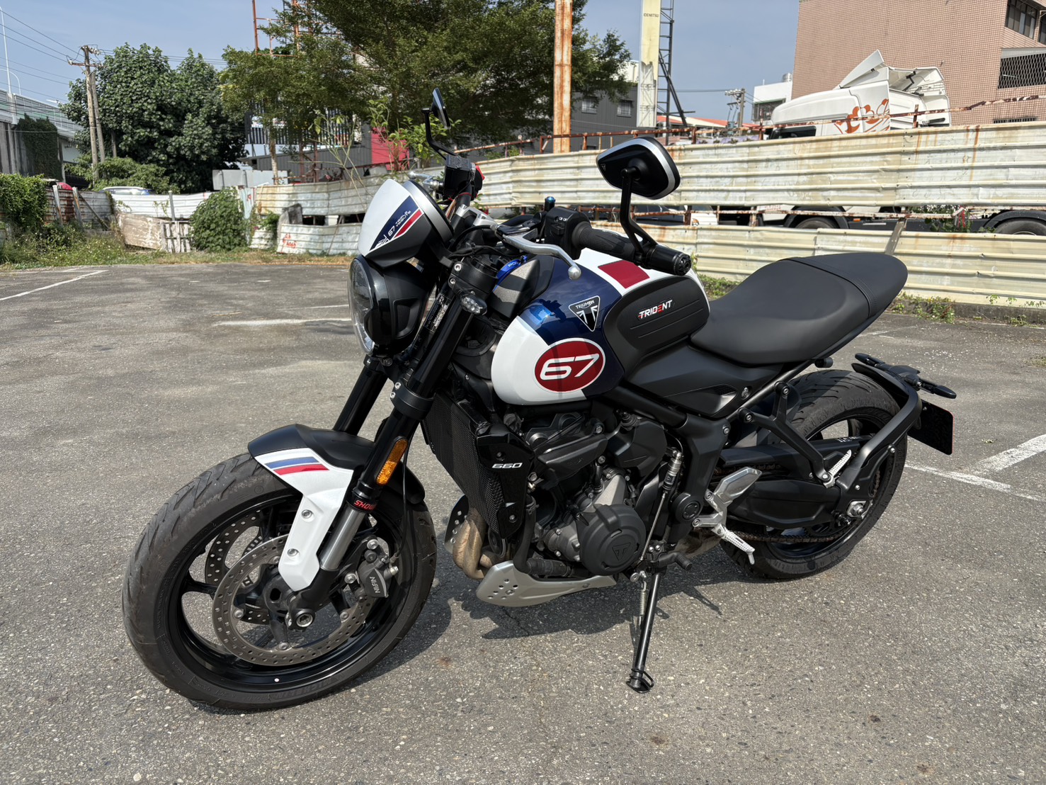 Triumph tridentWebike-摩托車市