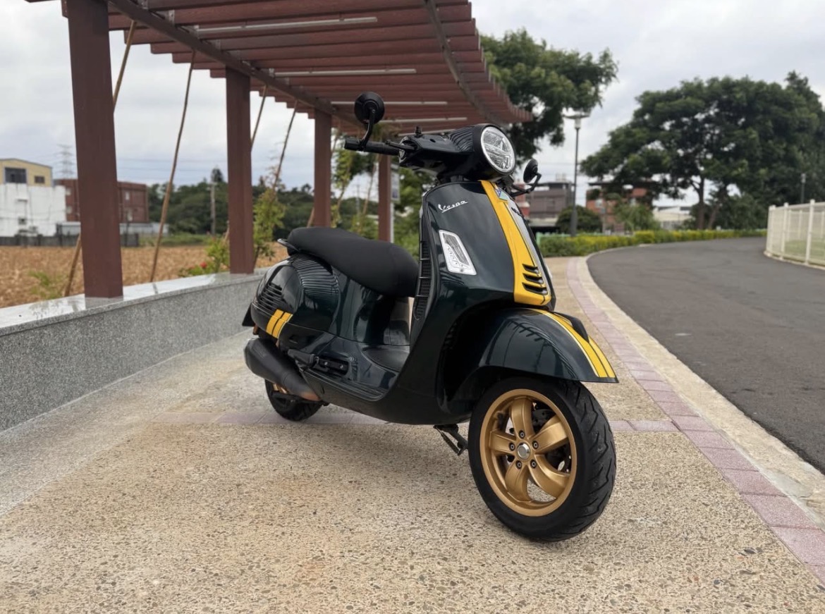 VESPA GTS300ieWebike-摩托車市