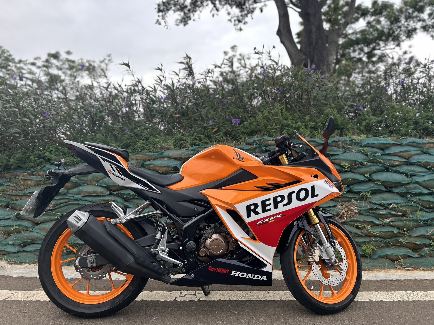 HONDA CBR150RWebike-摩托車市