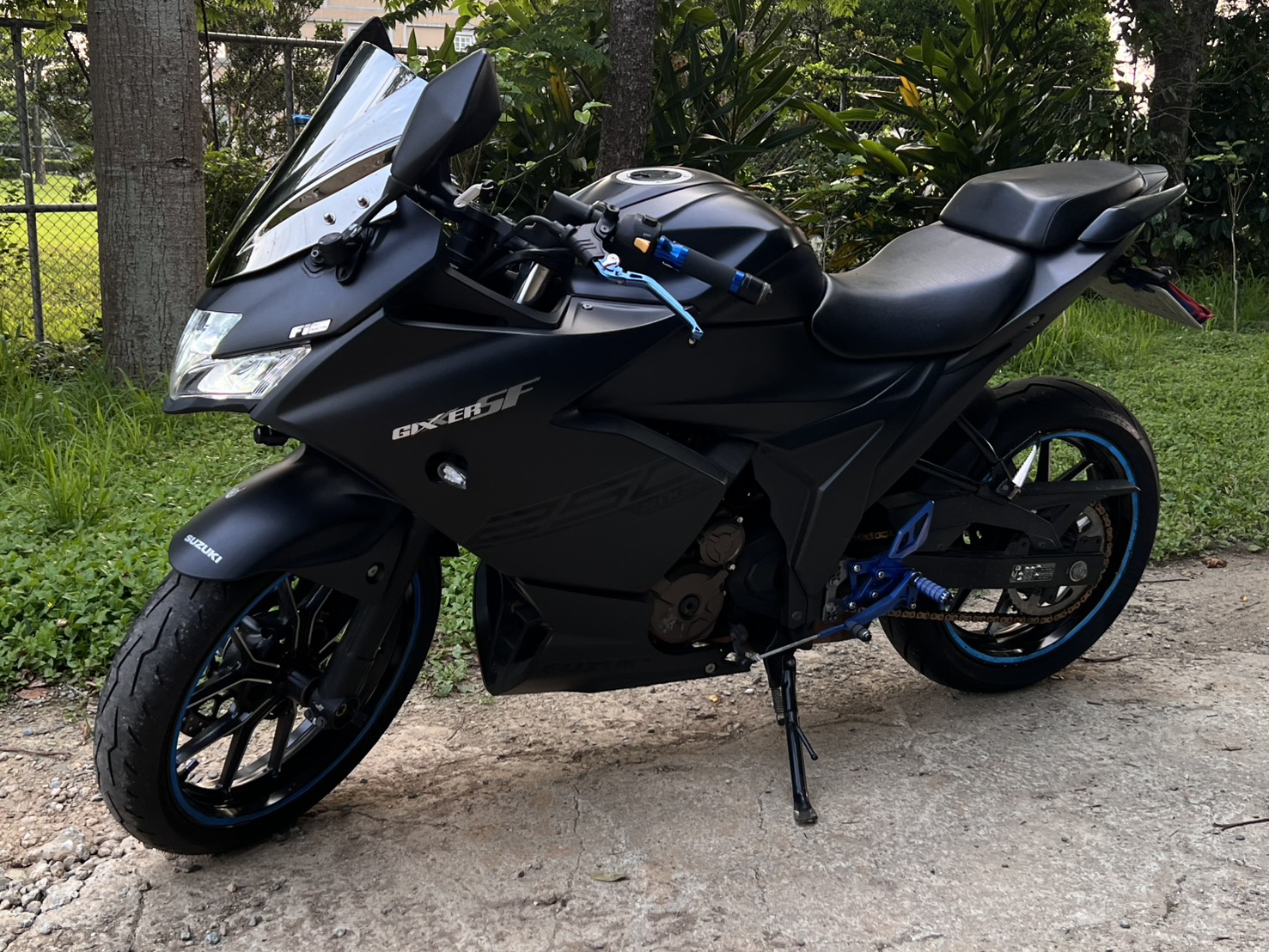SUZUKI GIXXER 250 SFWebike-摩托車市