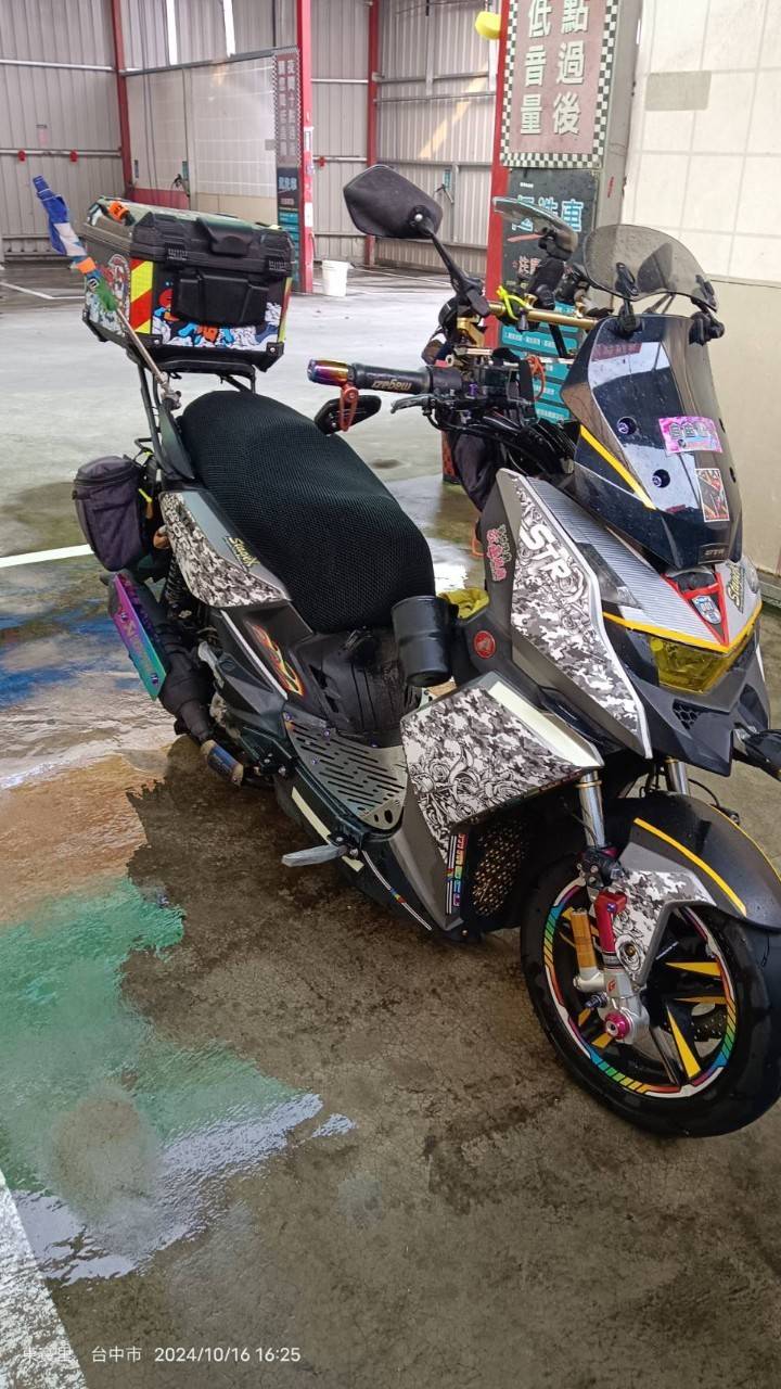 宏佳騰 STR300Webike-摩托車市