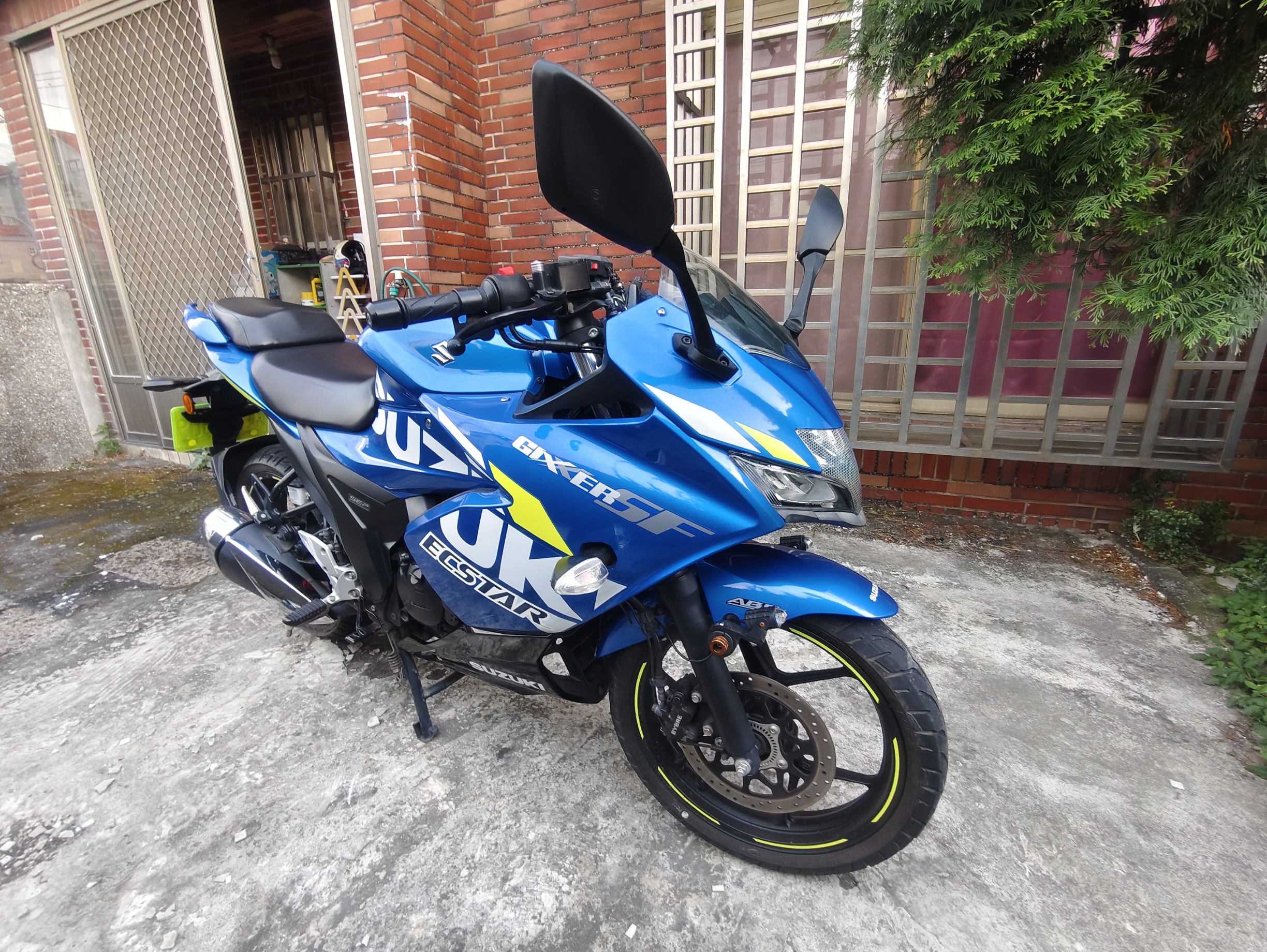 SUZUKI Gixxer SFWebike-摩托車市