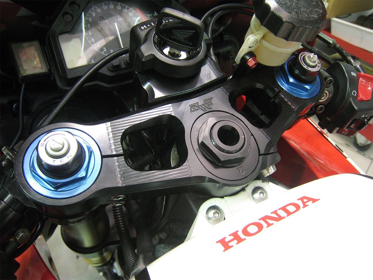 【Robby Moto Engineering】標準型三角台 HONDA CBR 600 RR 2005-2006| Webike摩托百貨