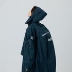 【Outperform 奧德蒙】背包款-ACE半斜開雙拉鍊防水透氣連身式雨衣 (藏青)| Webike摩托百貨