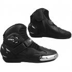 【RYO】One x waterproof shorts, car shoes| Webike TW