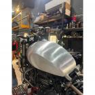 【SOURCEMOTO】鋁合金手工訂製油箱 SPEED 400| Webike摩托百貨