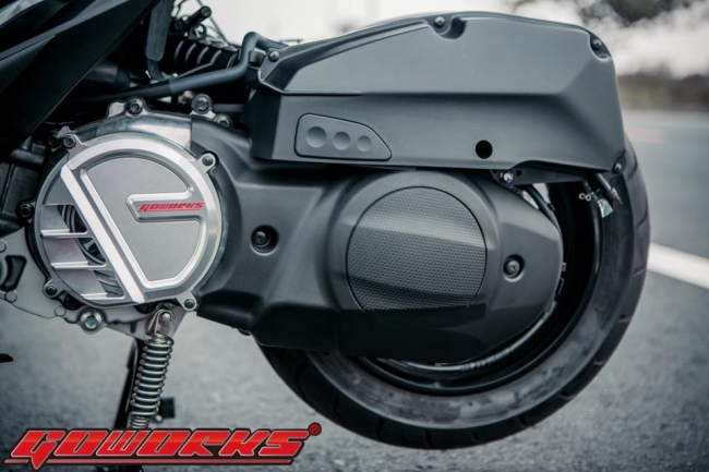 Go Works Yamaha Force S Max 進氣傳動蓋 E Smax02 B 重機與機車零件 騎士服裝販售webike摩托百貨