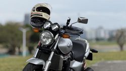 Guyra Gauntlet(把手護弓)