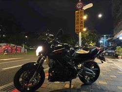 APRILIA SL750 ShiverWebike-摩托車市