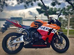 HONDA CBR600RRWebike-摩托車市